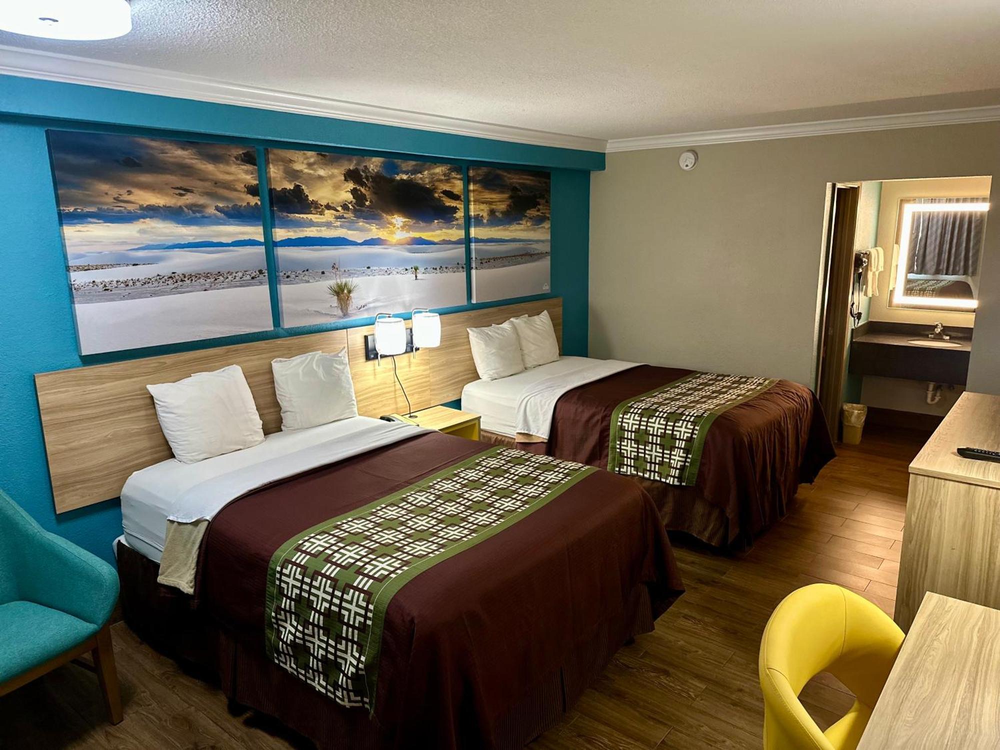 Days Inn By Wyndham Houston East Dış mekan fotoğraf