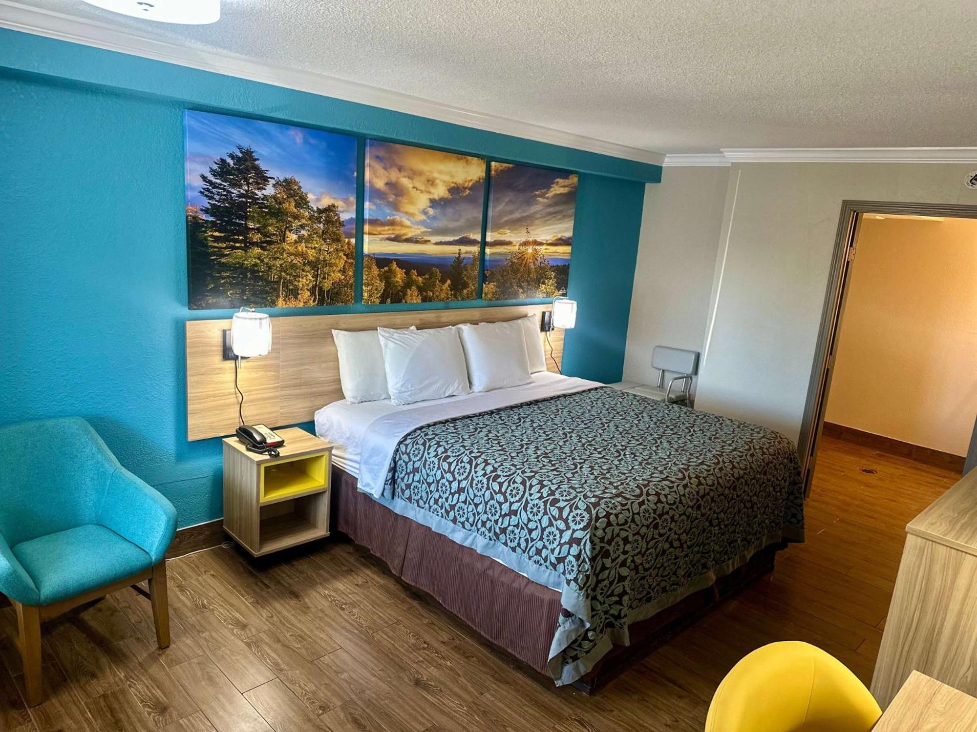 Days Inn By Wyndham Houston East Dış mekan fotoğraf