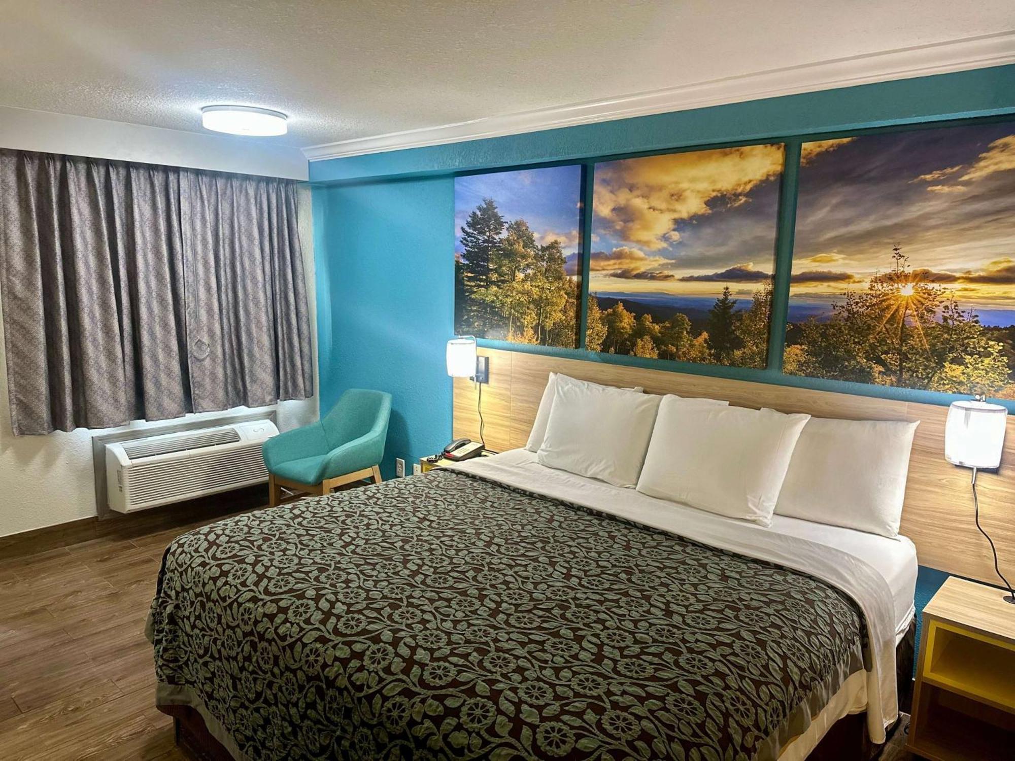 Days Inn By Wyndham Houston East Dış mekan fotoğraf